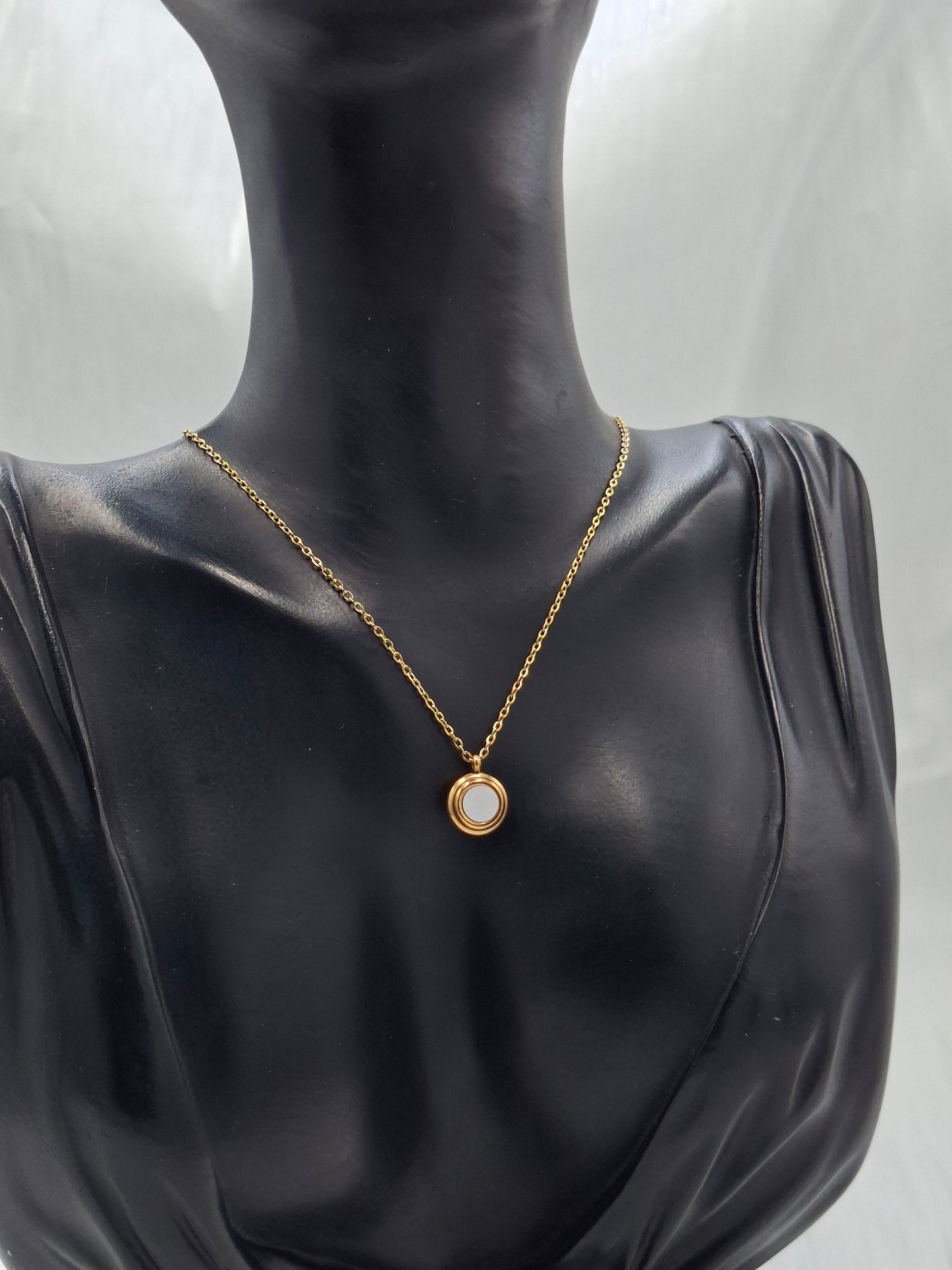 Double-sided Circle Necklace