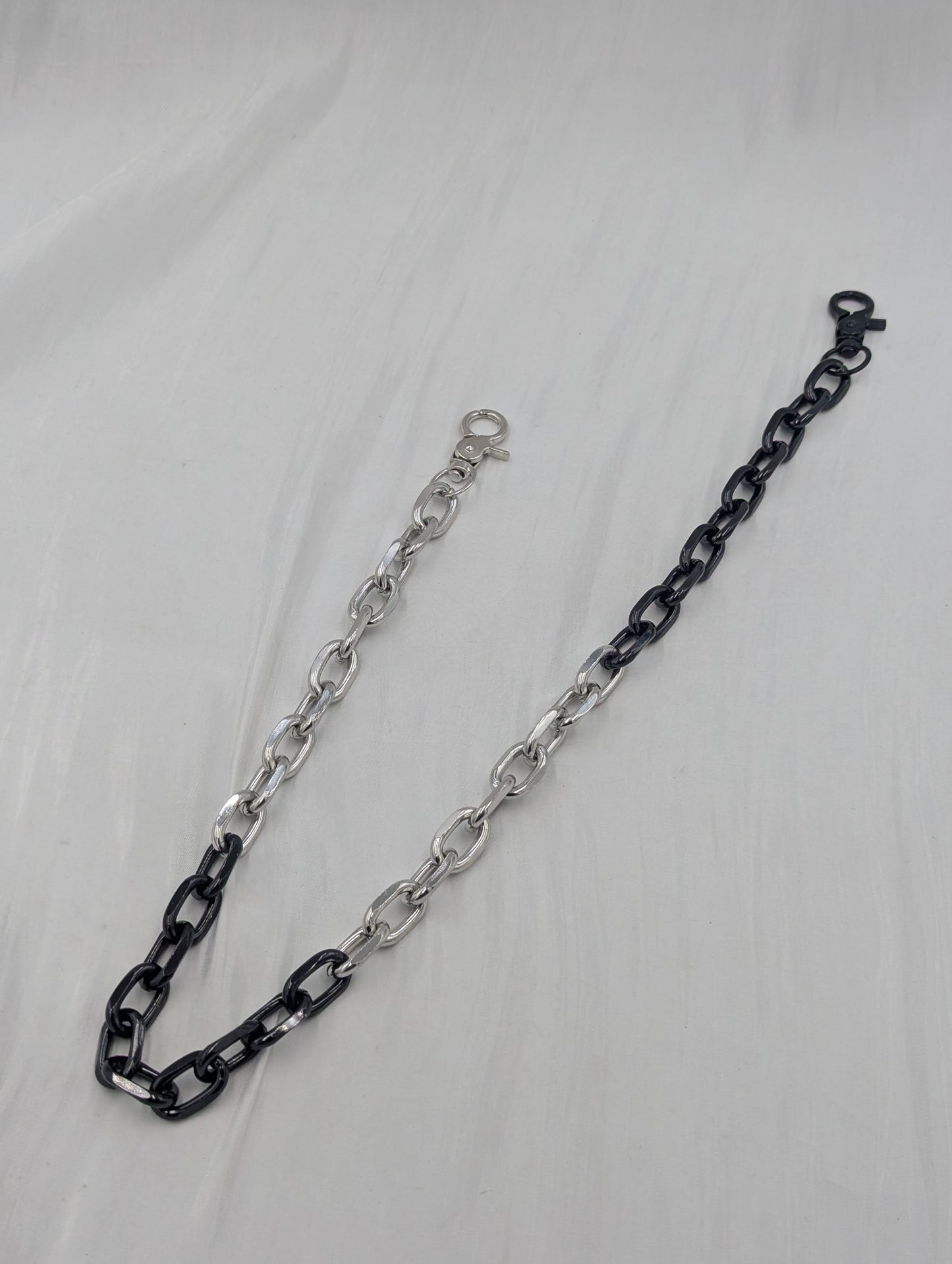 Two Toned Jeans Chain