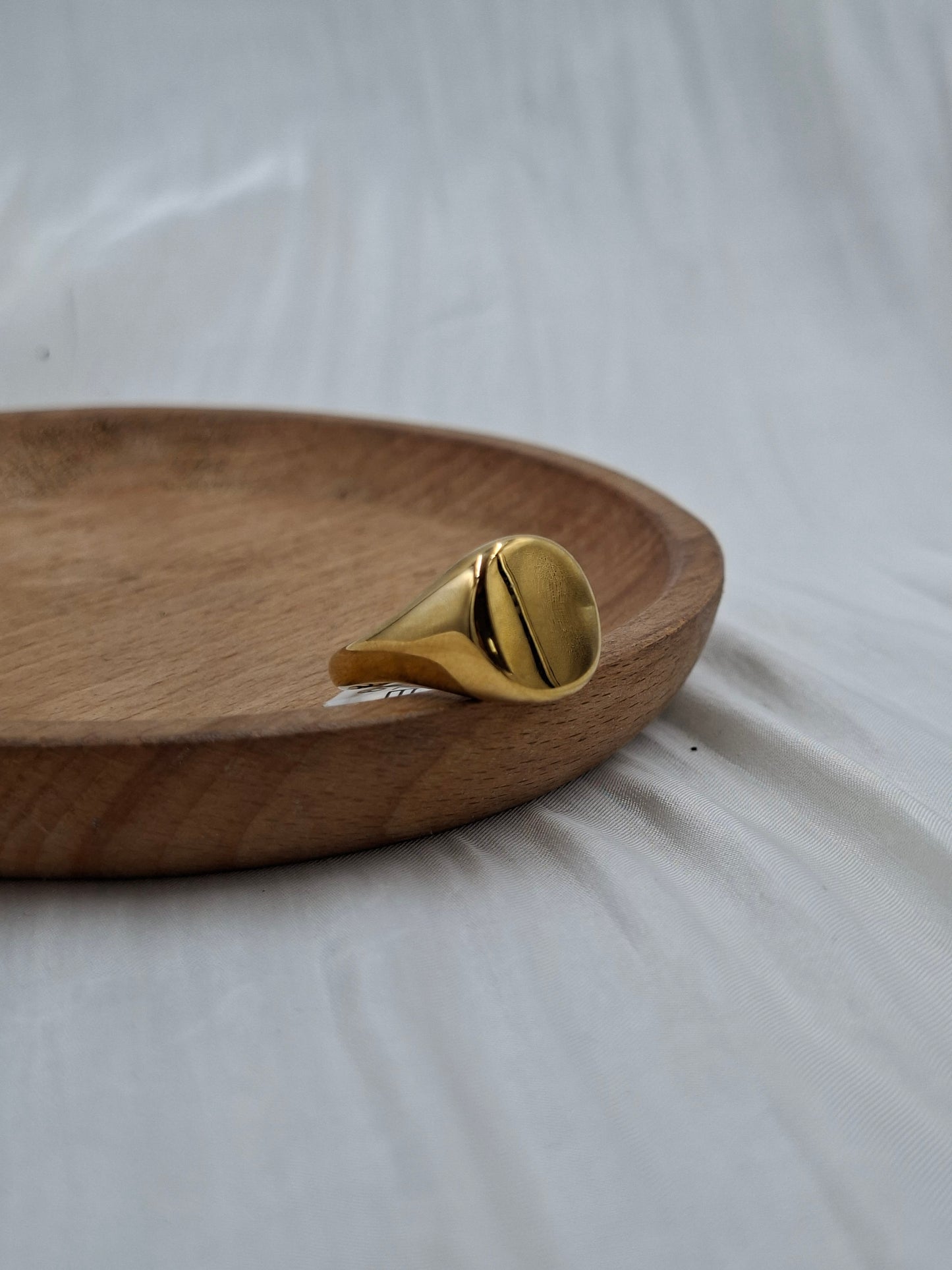 Shop Gold Oval Ring for Men at Elsa Lagos in Nigeria