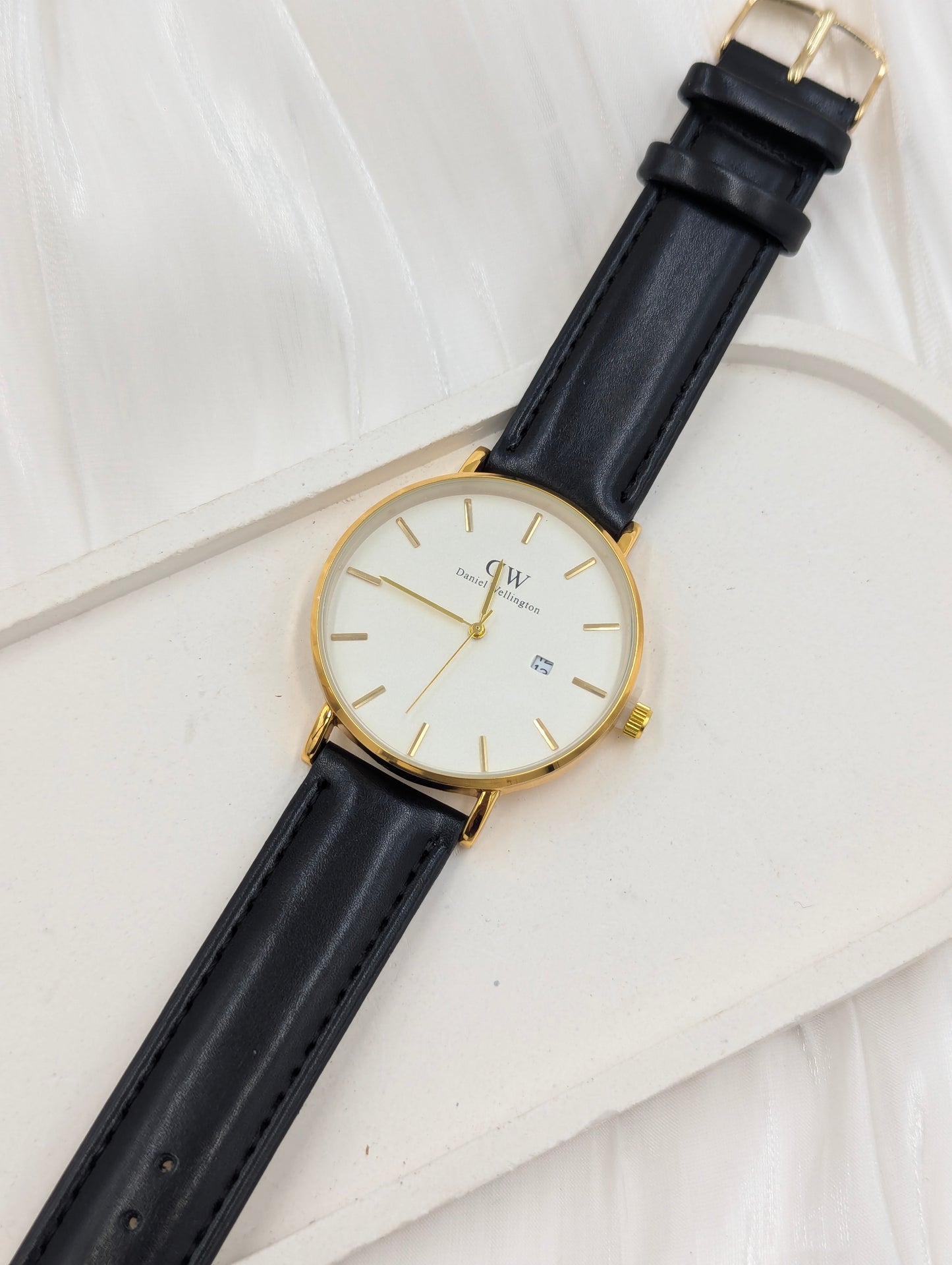 Black DW Leather Wristwatch
