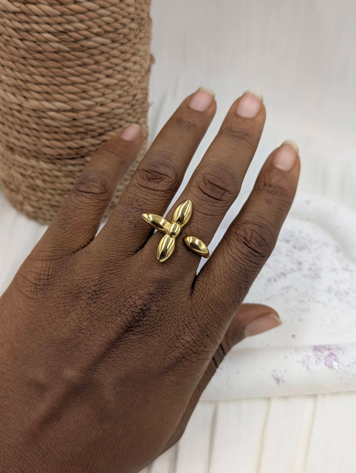 Anise Ring (size 8)