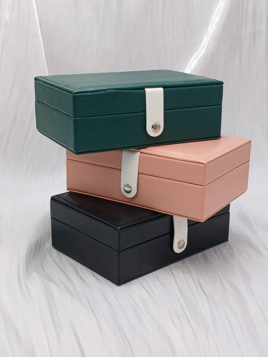 Solid Midi Jewelry Organizer