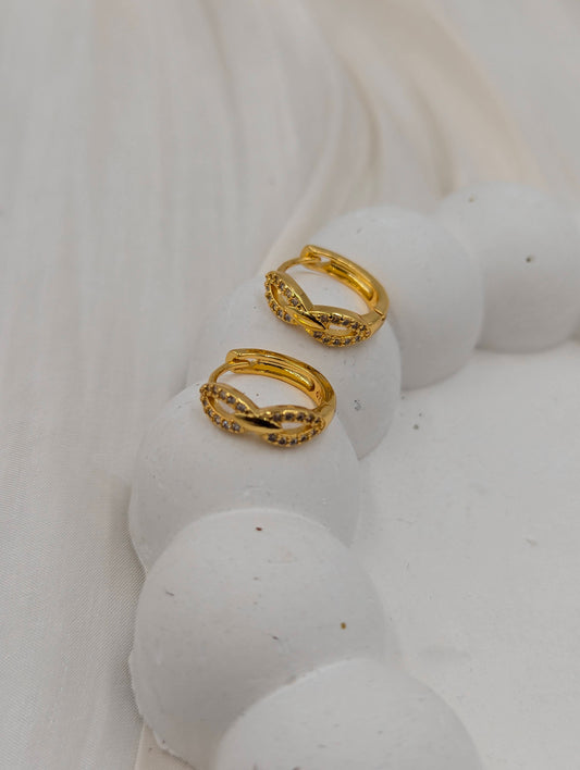 Twist Hingeback Hoops