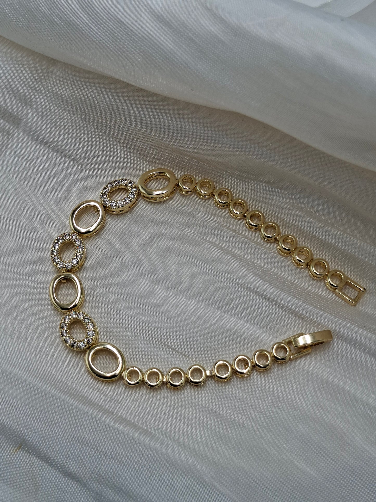 Circle Bracelet