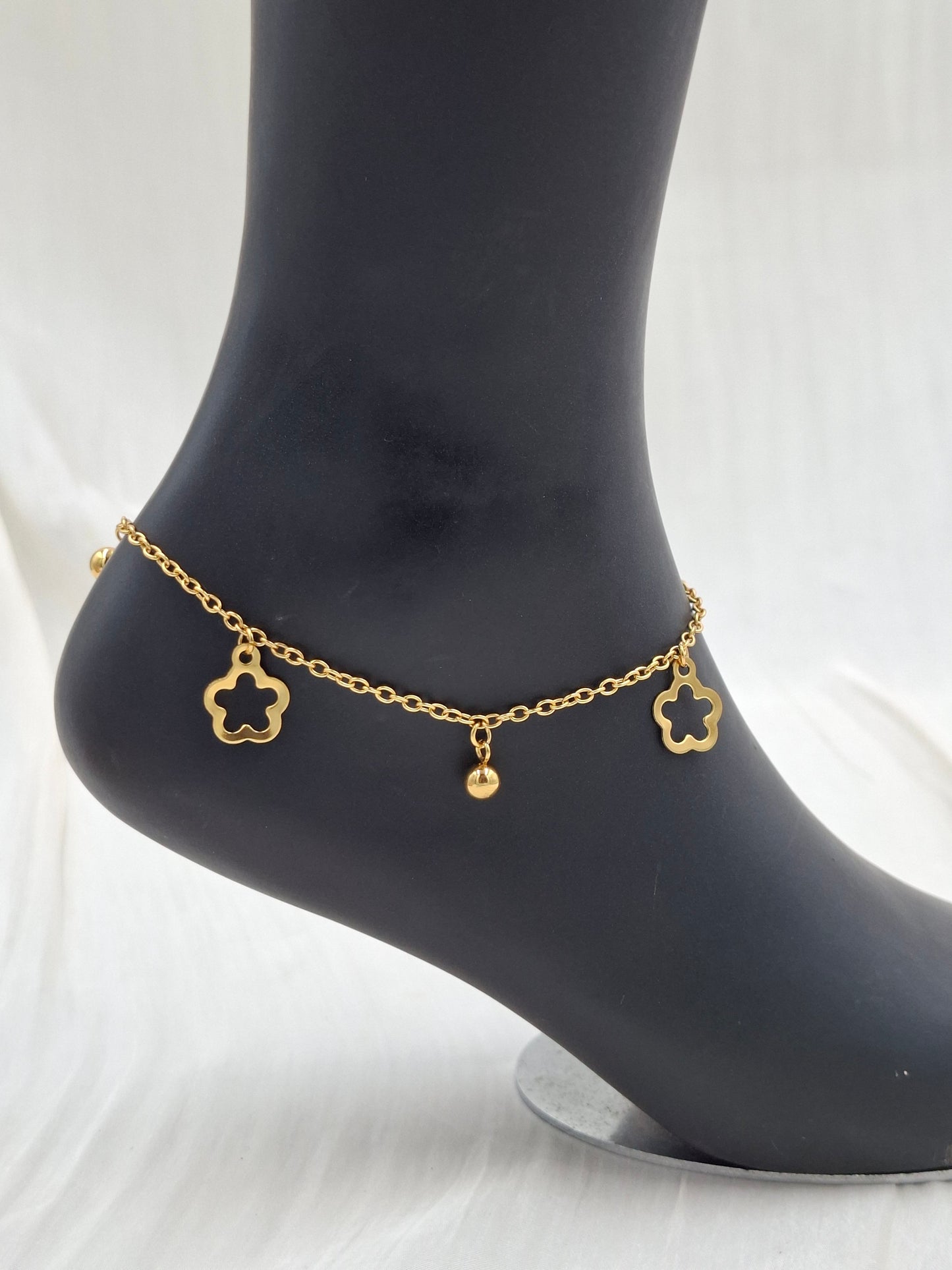Gold Flower Charm Anklet