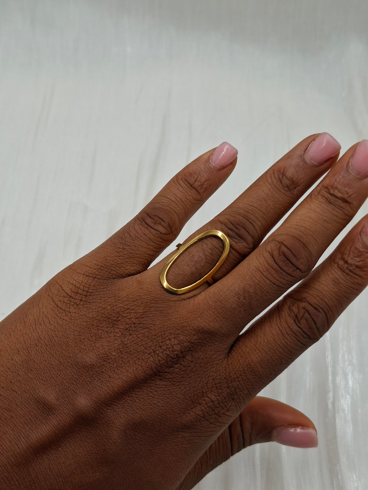 Oval Ring (size 6-9)