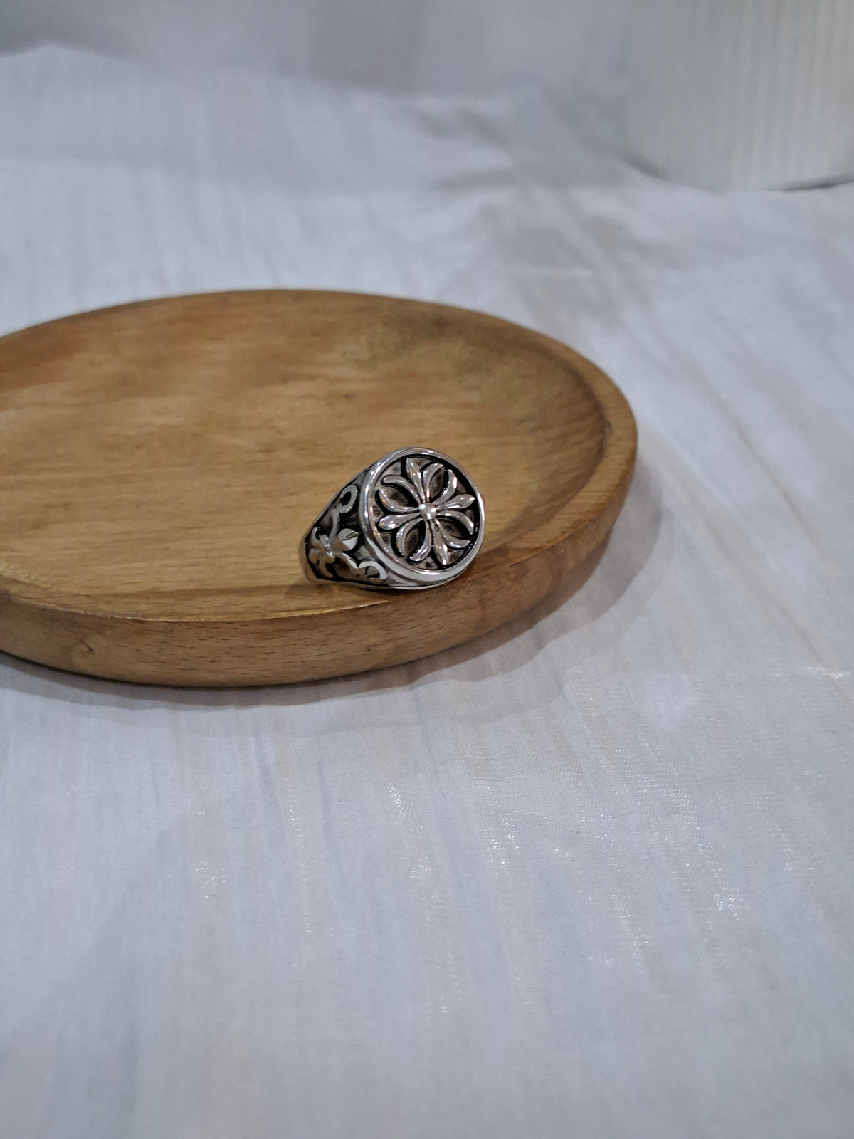 Gothic Floral Ring (size 10)