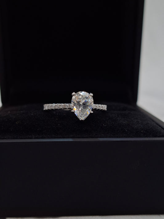 Lucy Moissanite Ring (size 5)