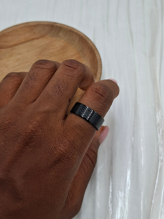 Smith Ring (size 8-9)