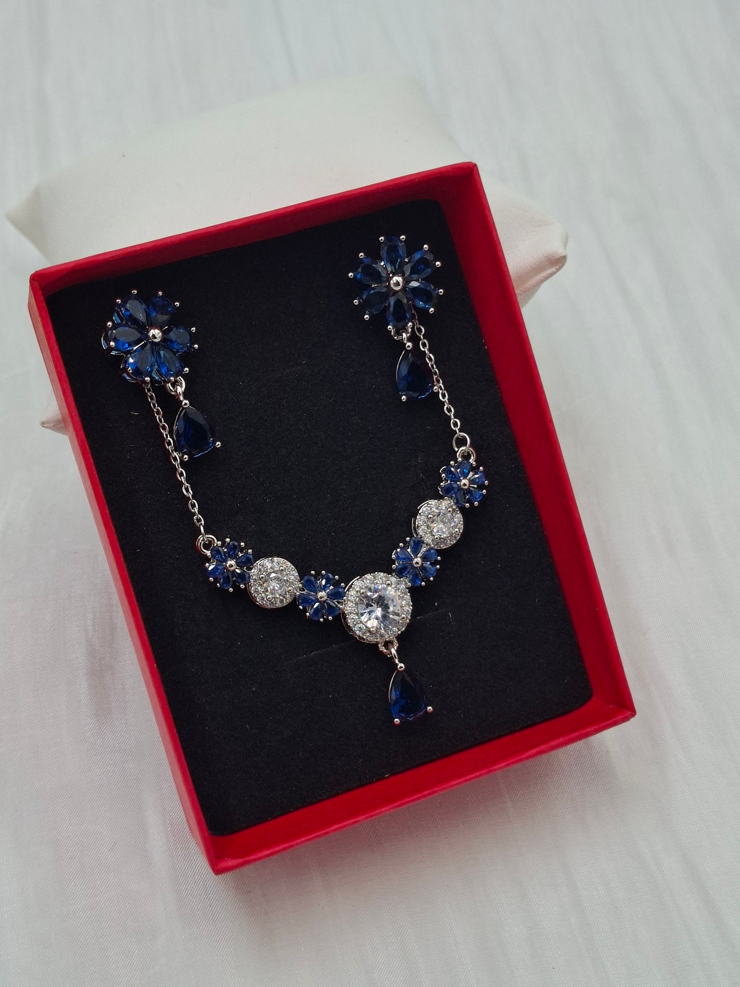 Silver and Blue Necklace Set