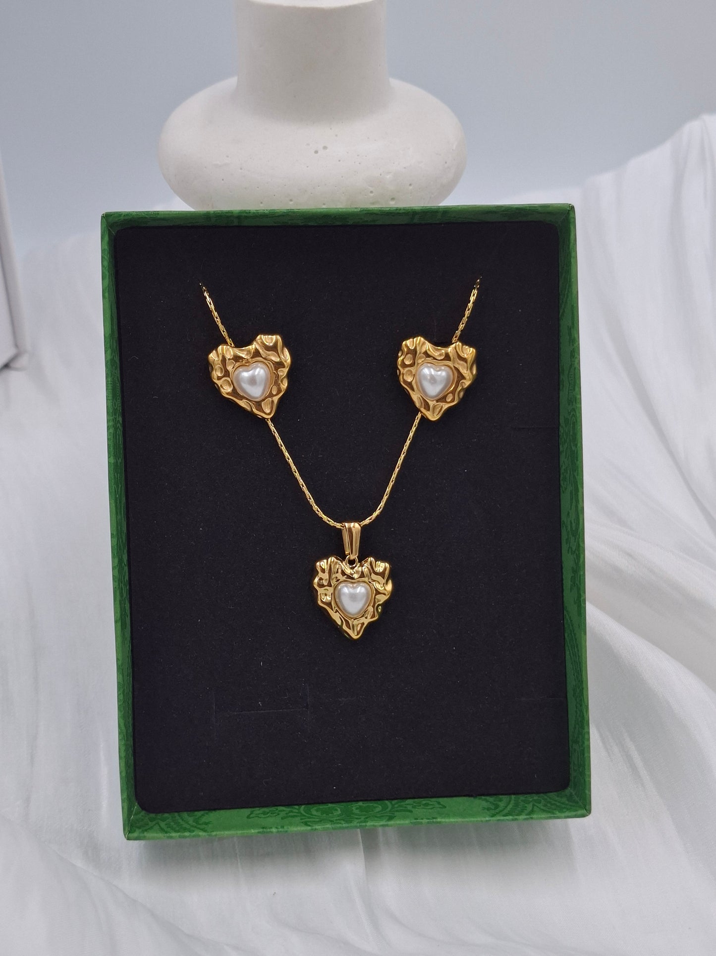 Renaissance Necklace Set