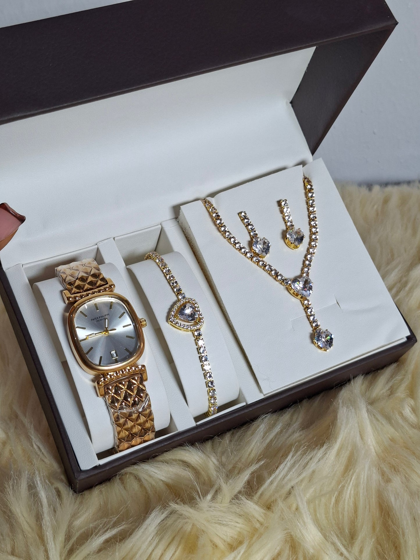 Gold Heart Jewelry Gift Set