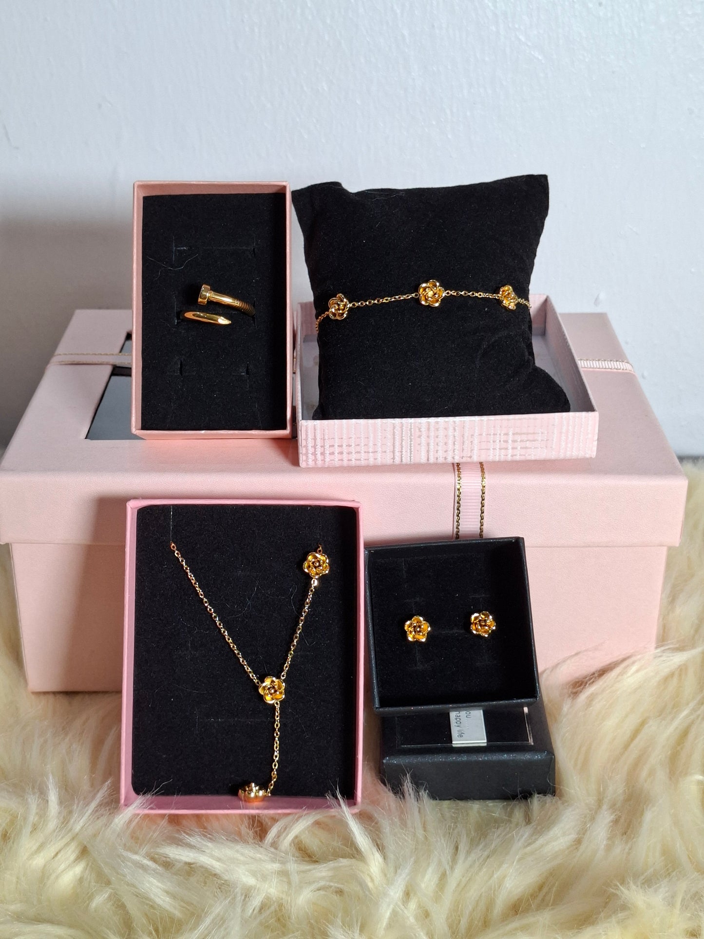 Rosebud Gift Set