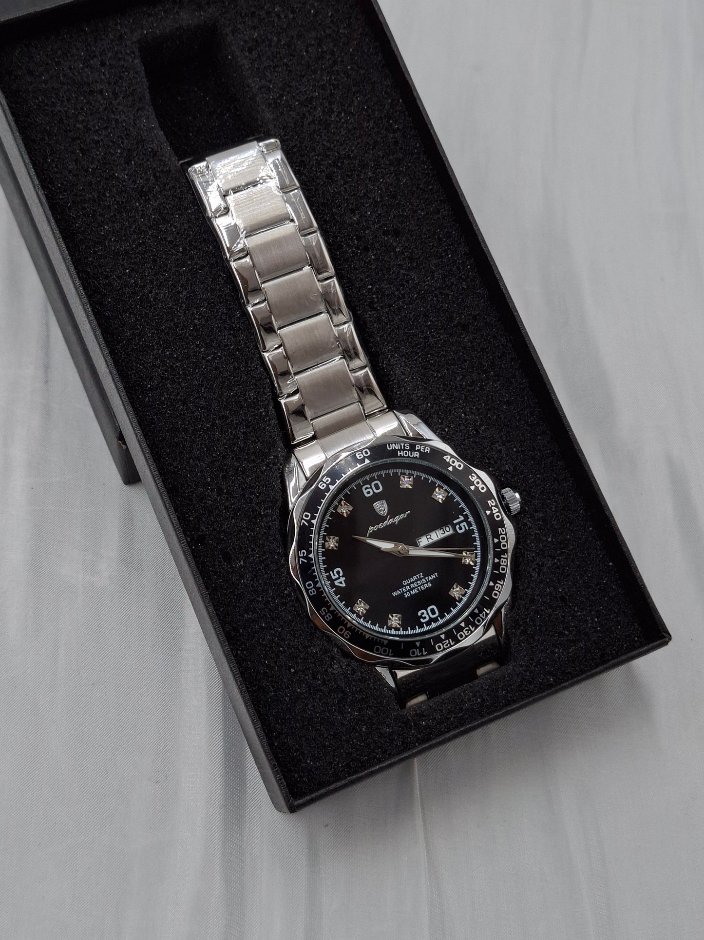 Silver and Black Chain Poedagar Wristwatch