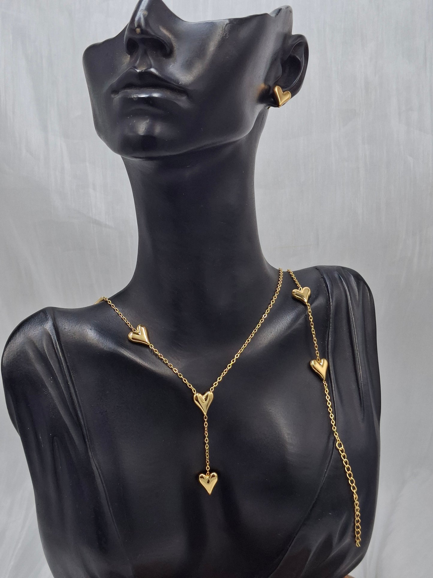 Gold Heart Necklace Set