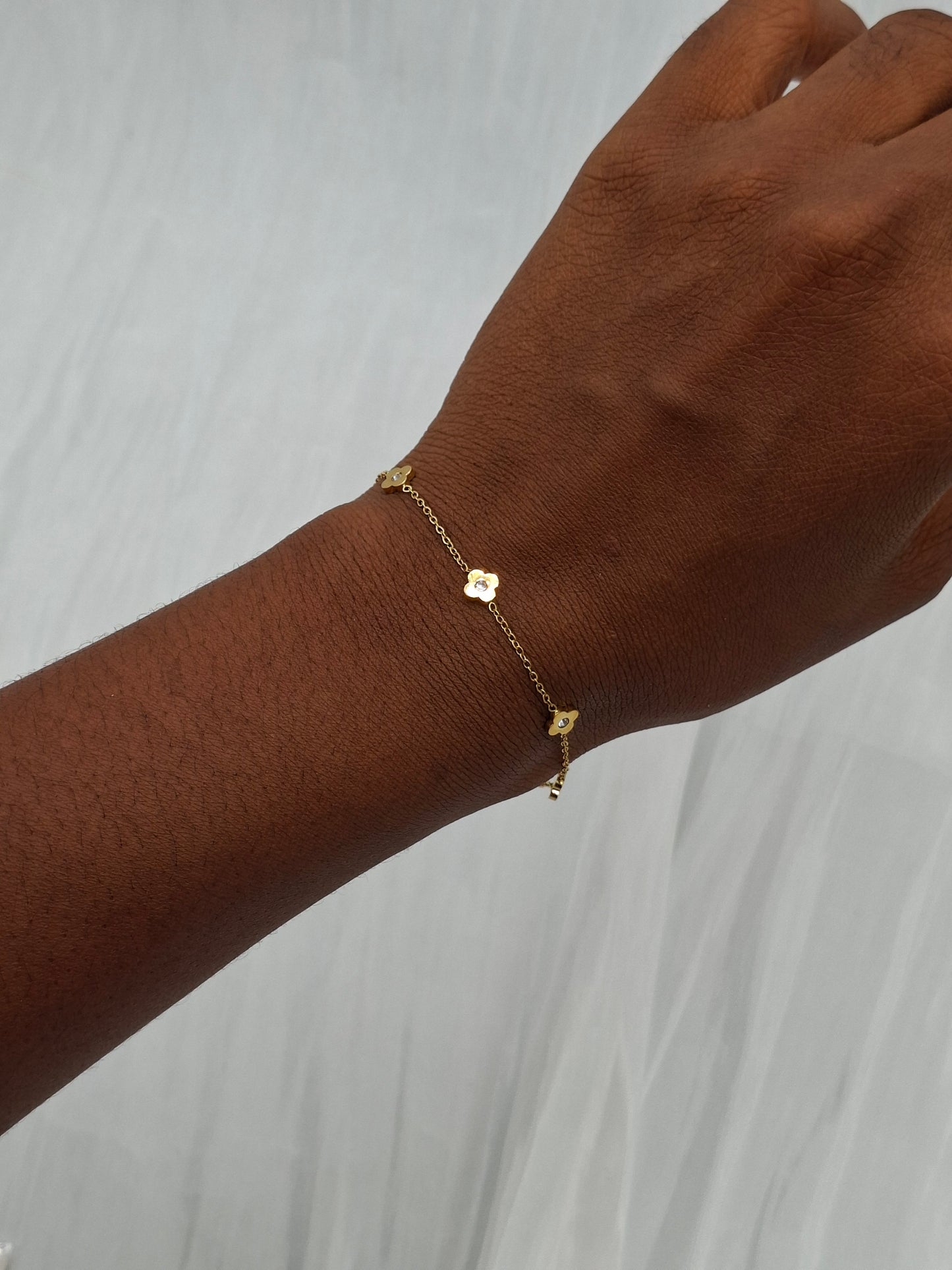 Tiny Flower Bracelet