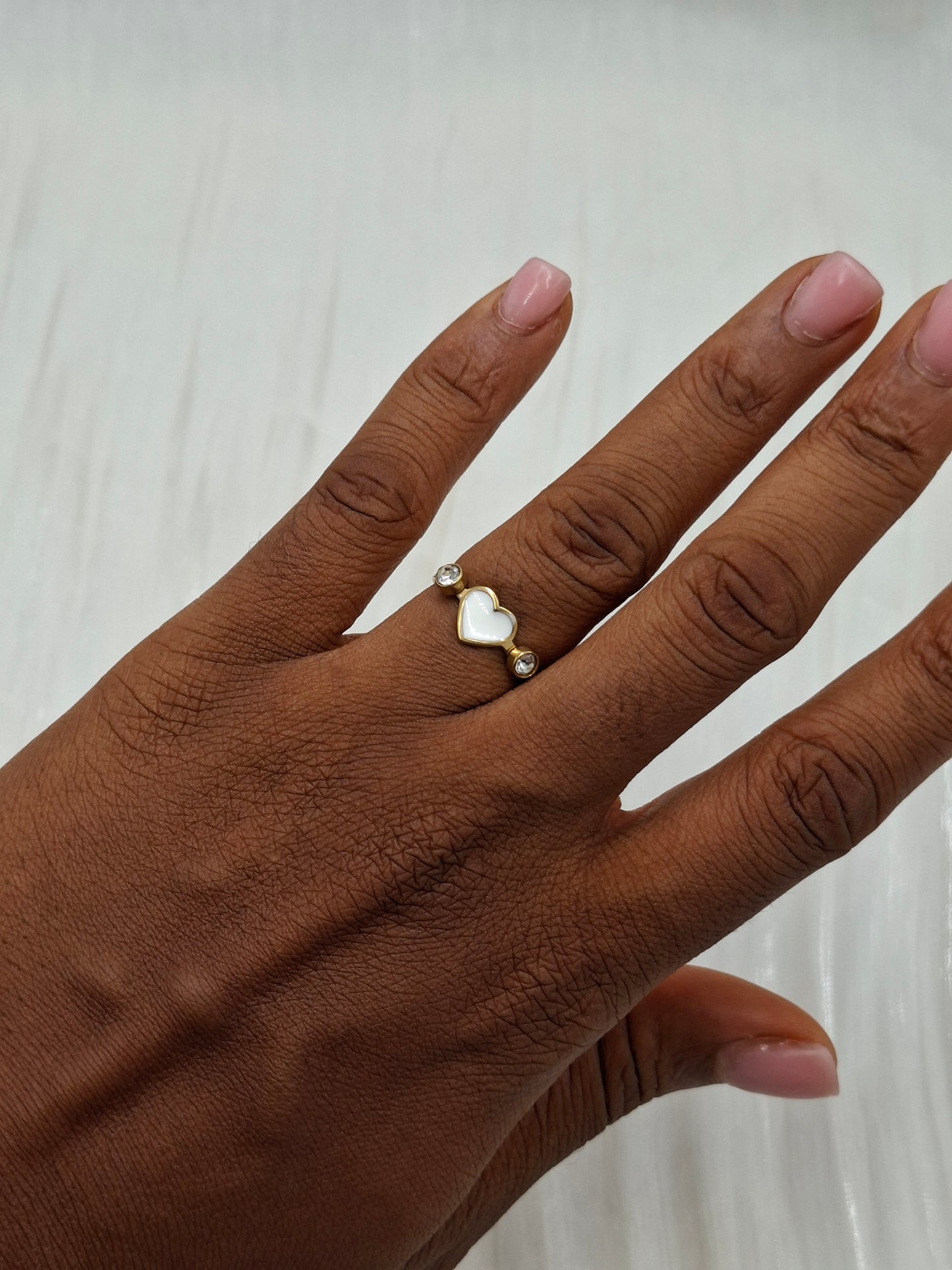White Heart Ring (size 7-9)