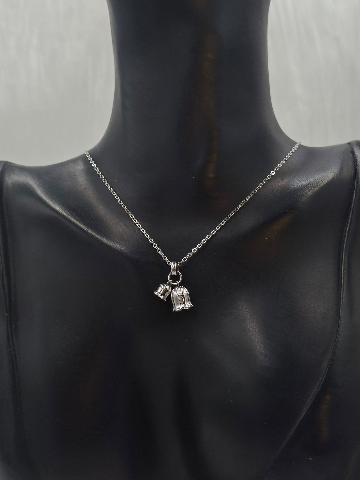Tulip Necklace