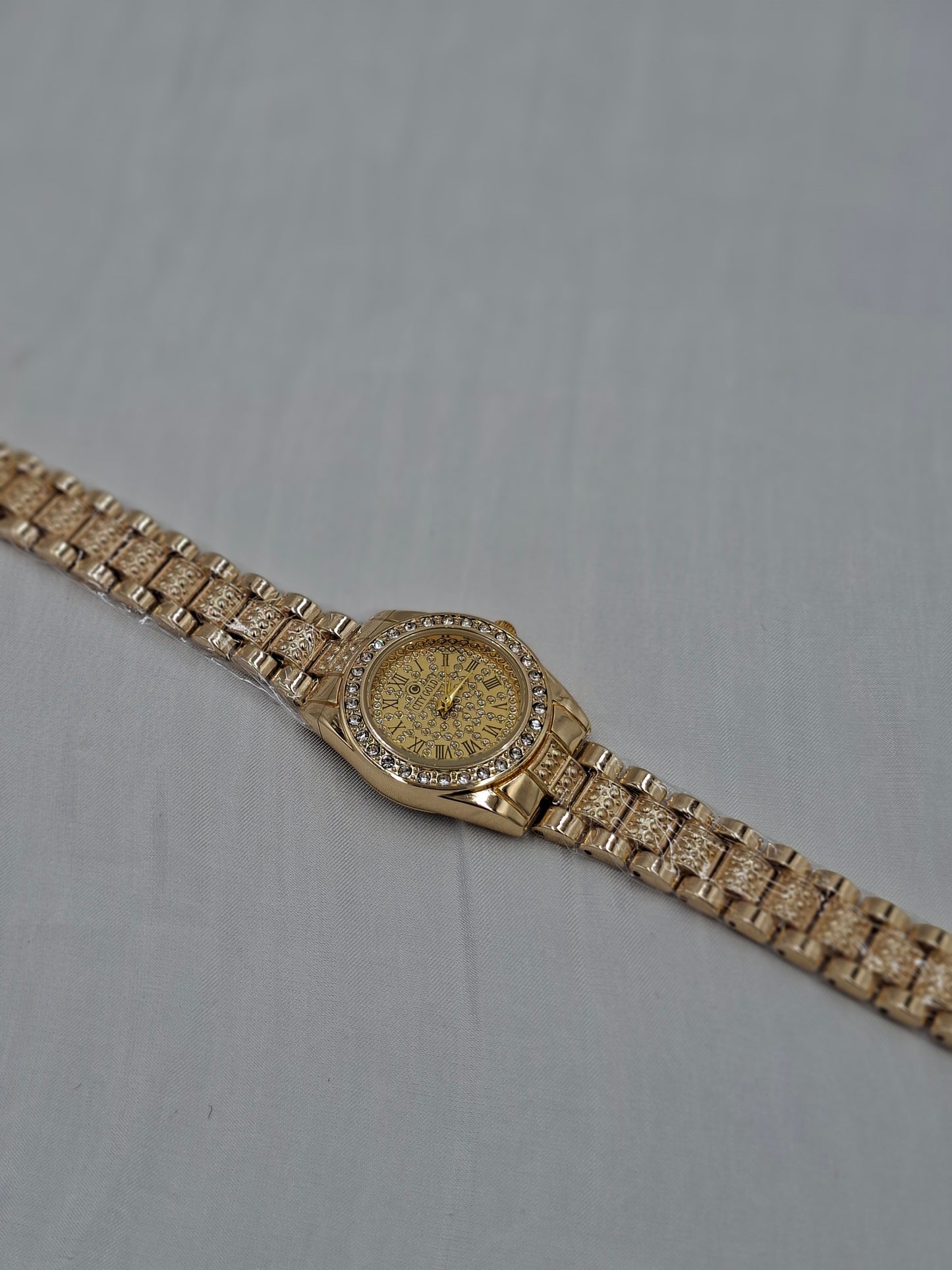 Crystal Gold Wristwatch