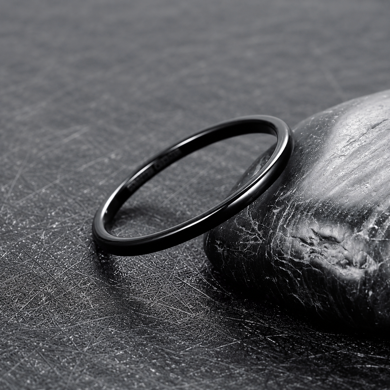 Zane Ring (size 6-9)