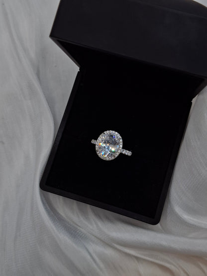 Luna Classic Ring