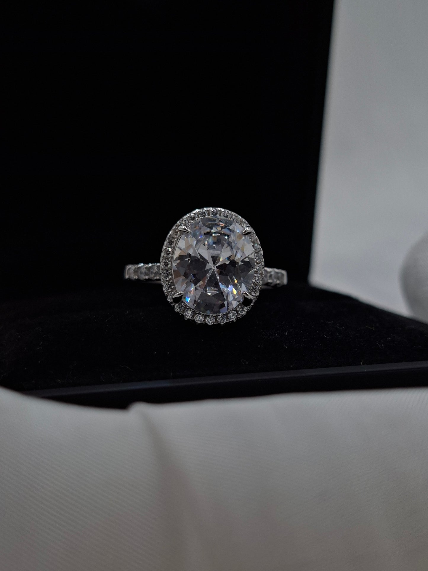 Luna Classic Ring