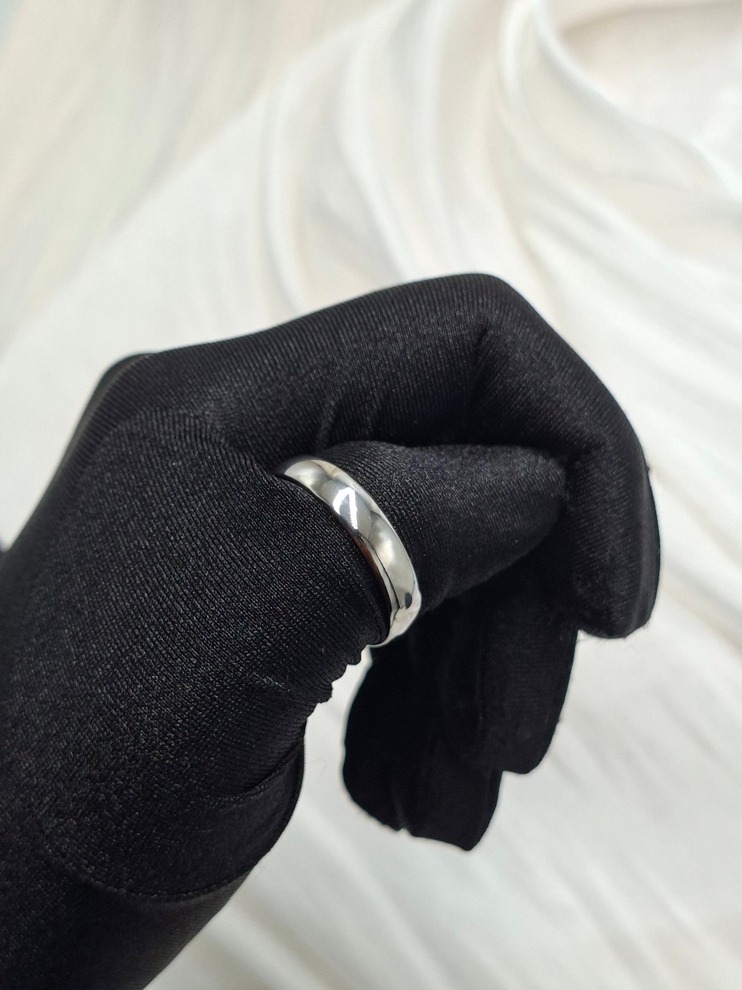 Arlo Band (size 15)