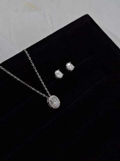 Elara Moissanite Set