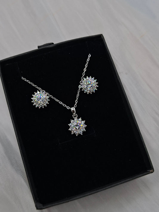 Viv Moissanite Set