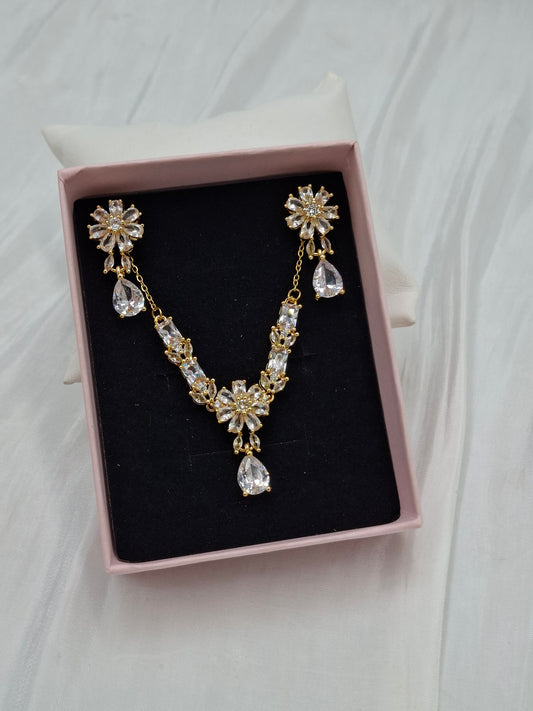 Gold Flower Neklace Set