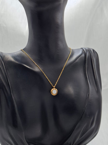 Double-sided Circle Necklace