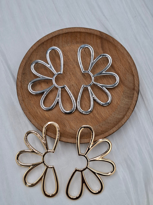 Demi Petal Earrings