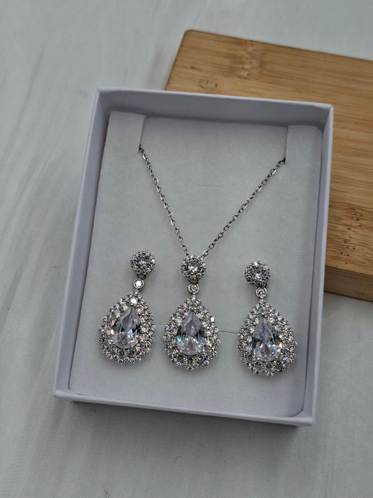 Silver Pear Cut Necklace Set