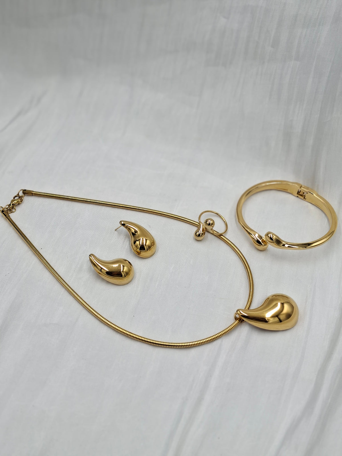 Drop Cord Necklace Set