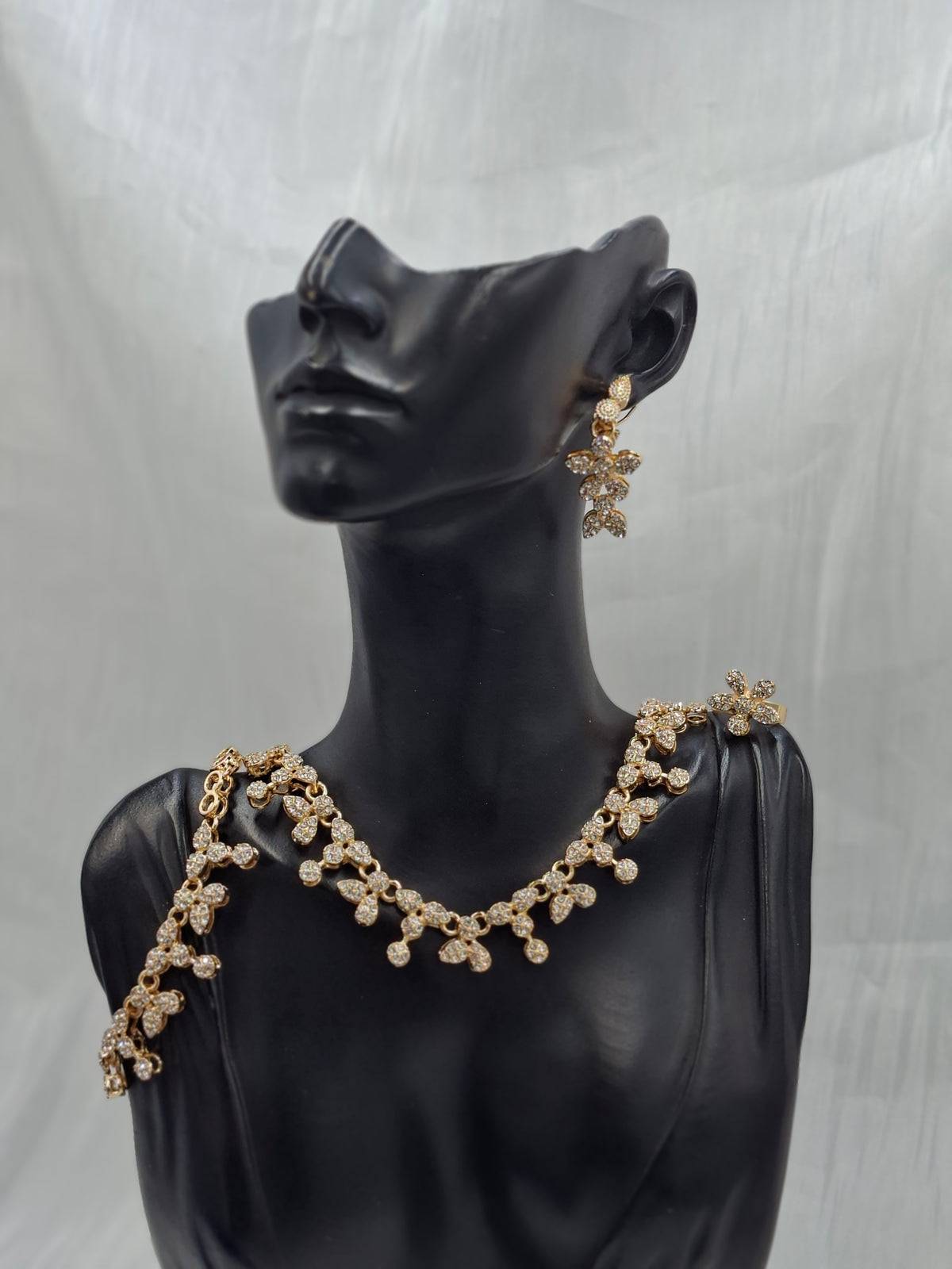 Crystal Flora Necklace Set