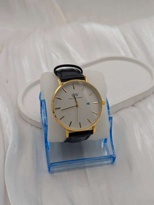 Black DW Leather Wristwatch
