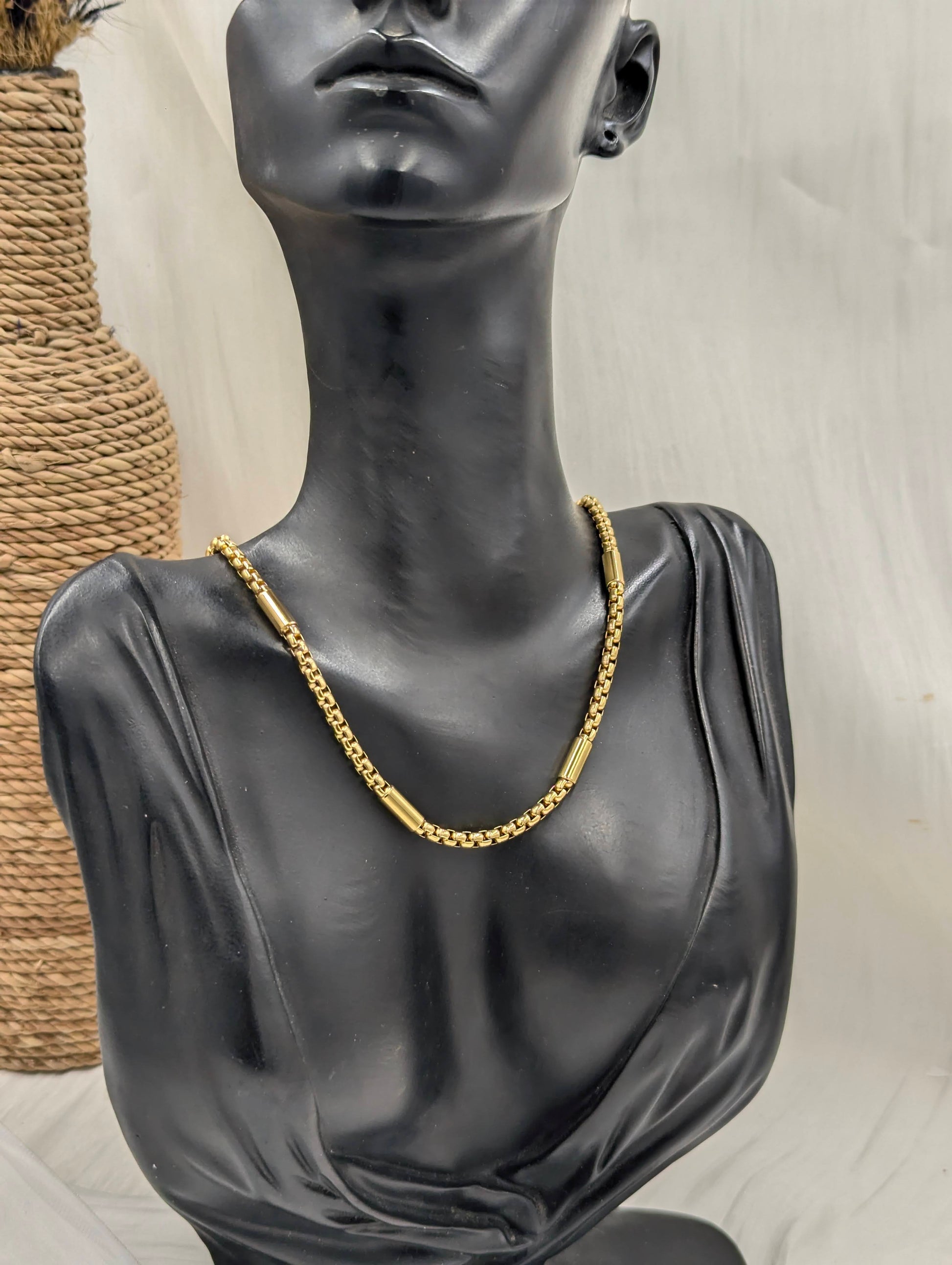 Shop Bar Chain Necklace for Men at ElsaLagos in Nigeria