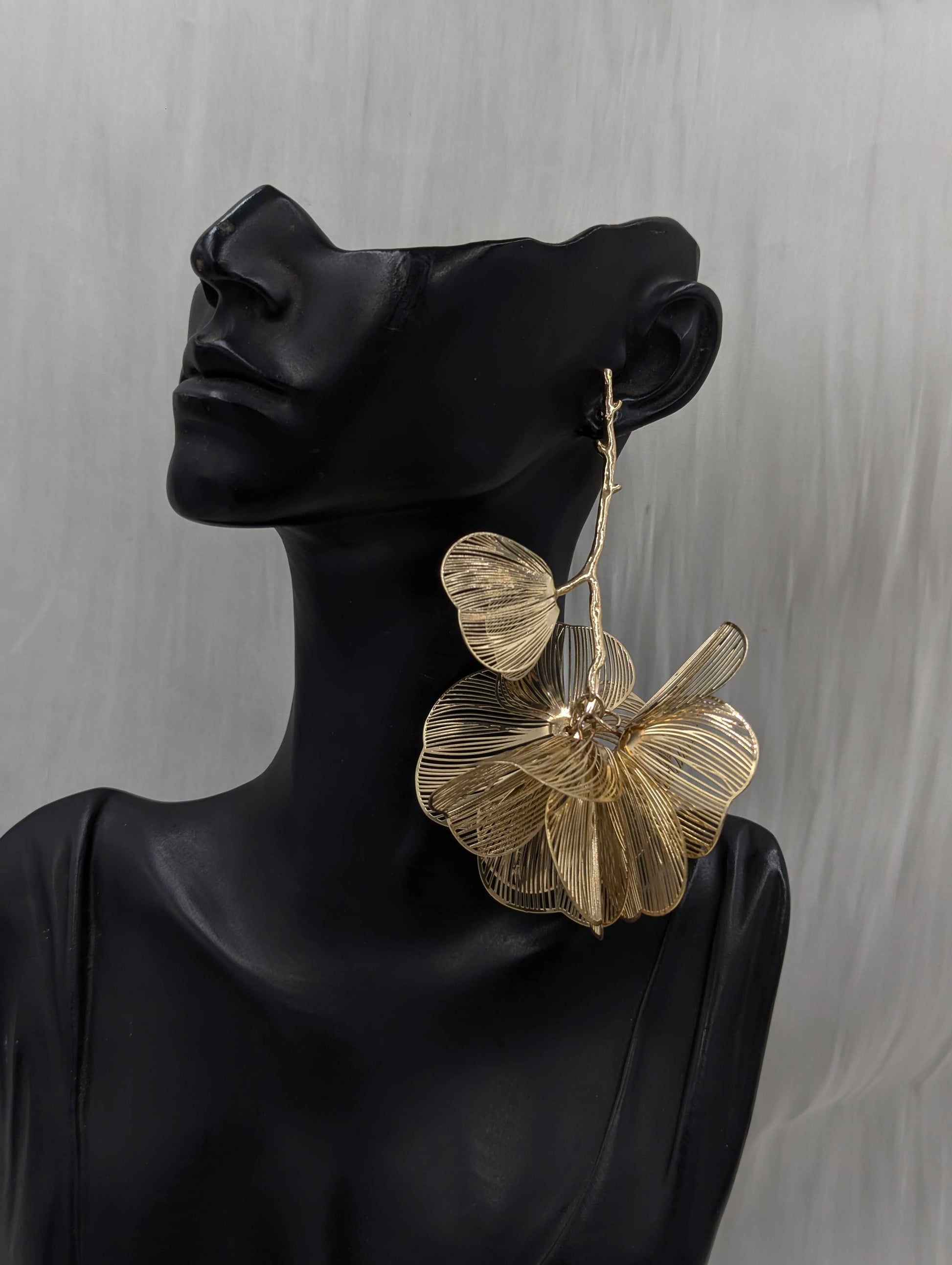 Shop Dara Earring for Women at ElsaLagos in Nigeria