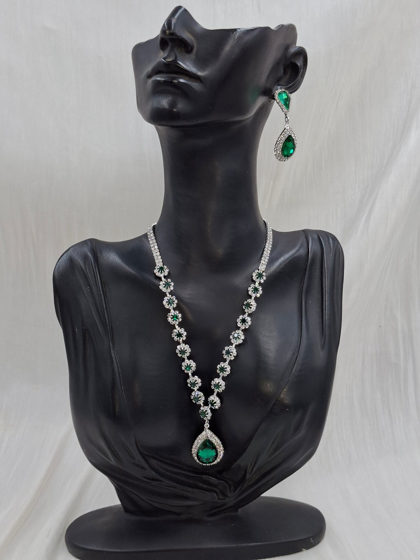 Shop Emerald Green Jewelry Set for Women at ElsaLagos in Nigeria