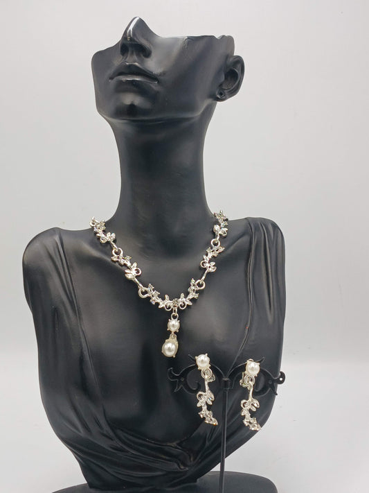Necklace Set with Clip on Earrings