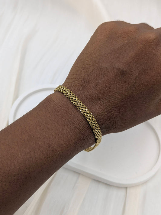 Wide Carpet Hand Chain