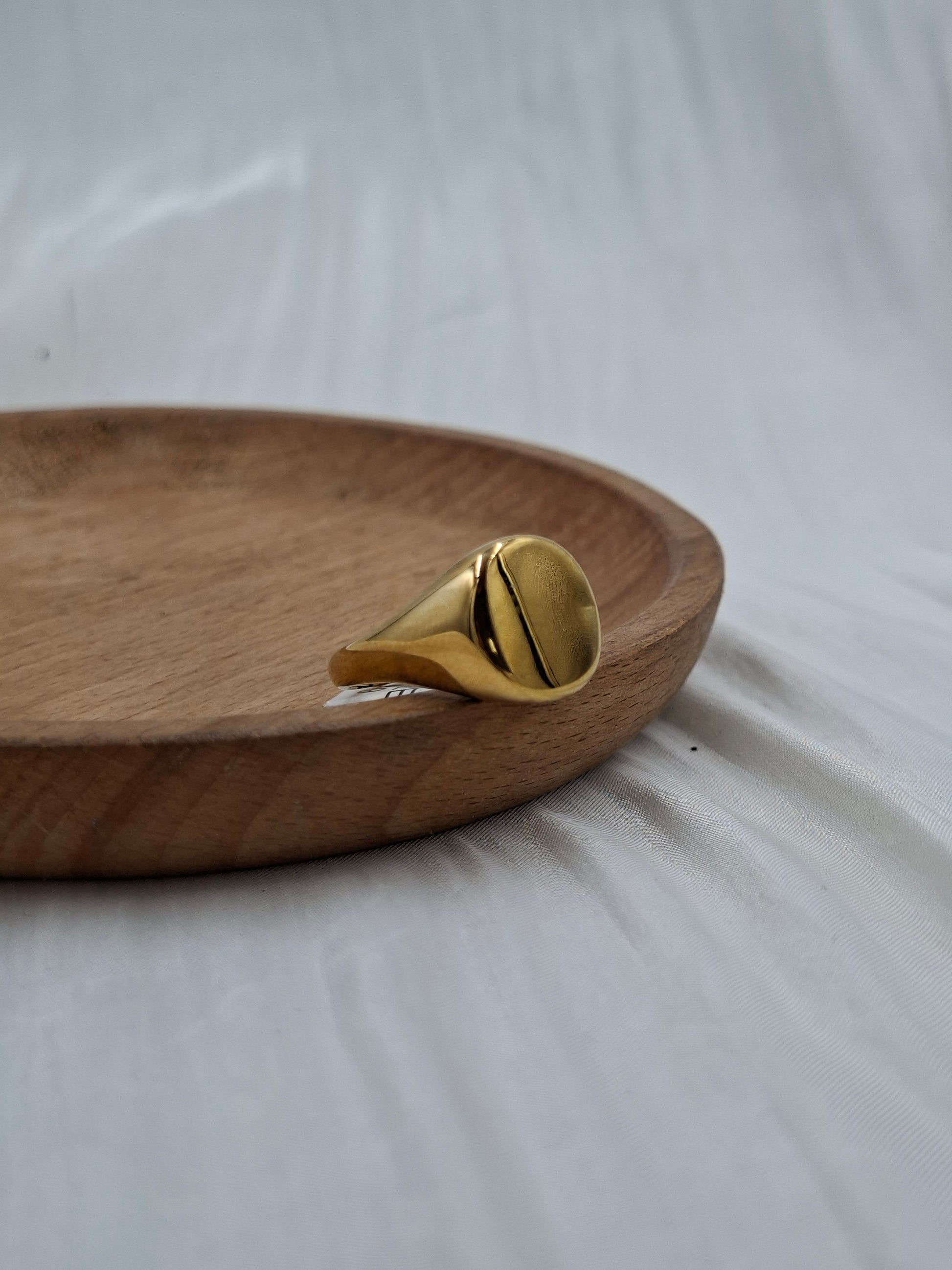 Shop Gold Oval Ring at Elsa Lagos in Nigeria
