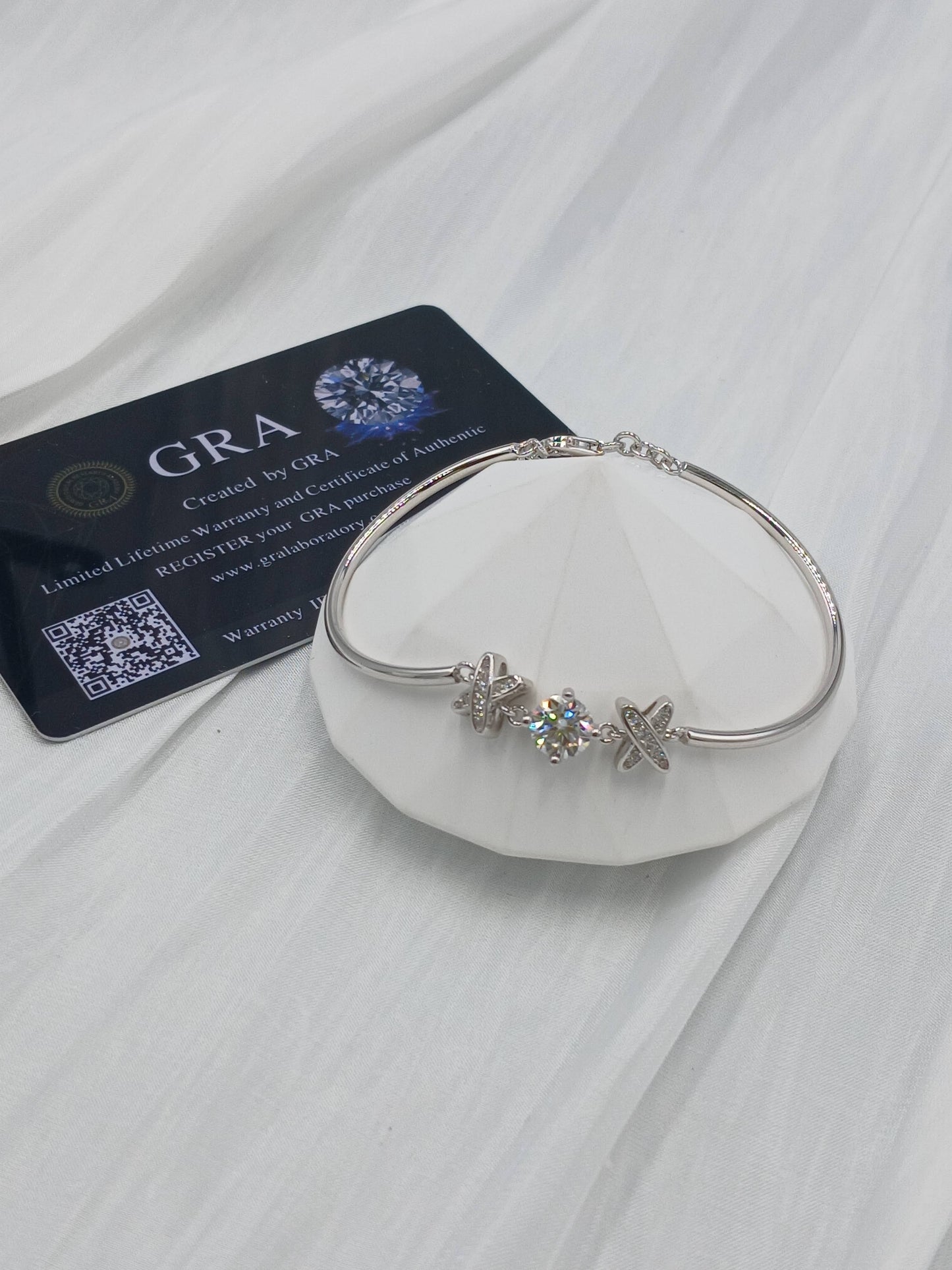 Moissanite diamond bracelet