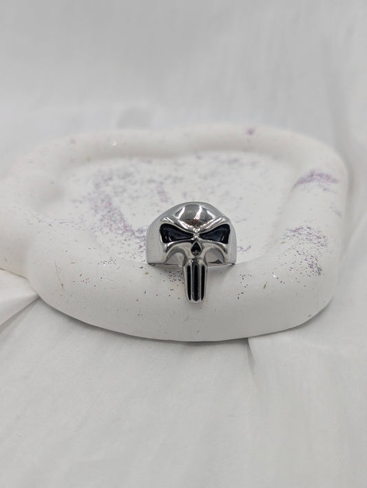 Skull Ring (size 8)
