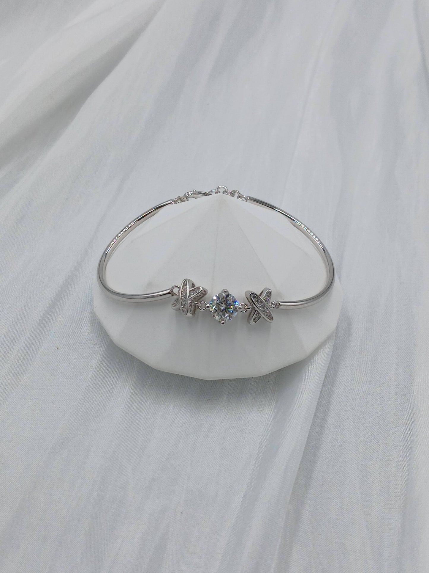 Moissanite diamond bracelet