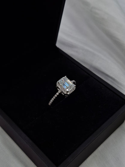 Shop Ophelia Moissanite Engagement Ring for Women at ElsaLagos in Nigeria