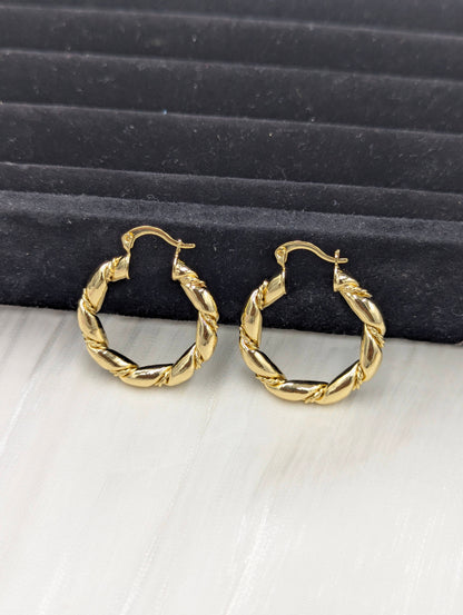 Twist Hoops