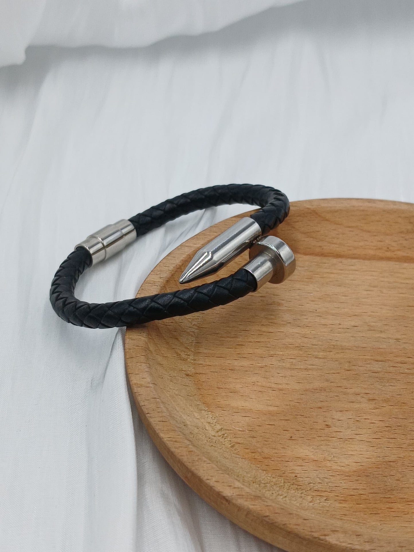 Leather bracelet
