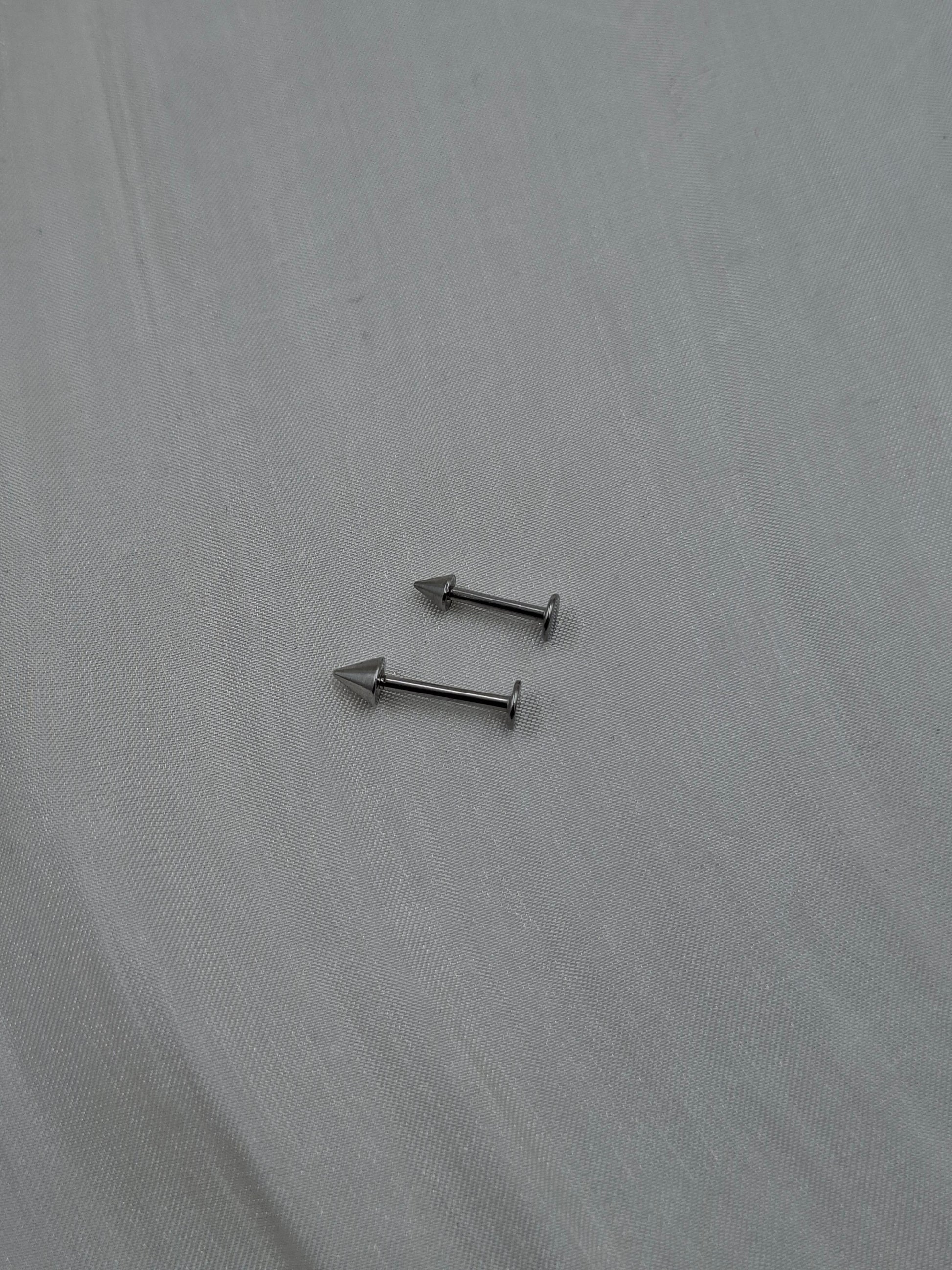 Buy Spike Labret Barbell Stud at ElsaLagos in Nigeria