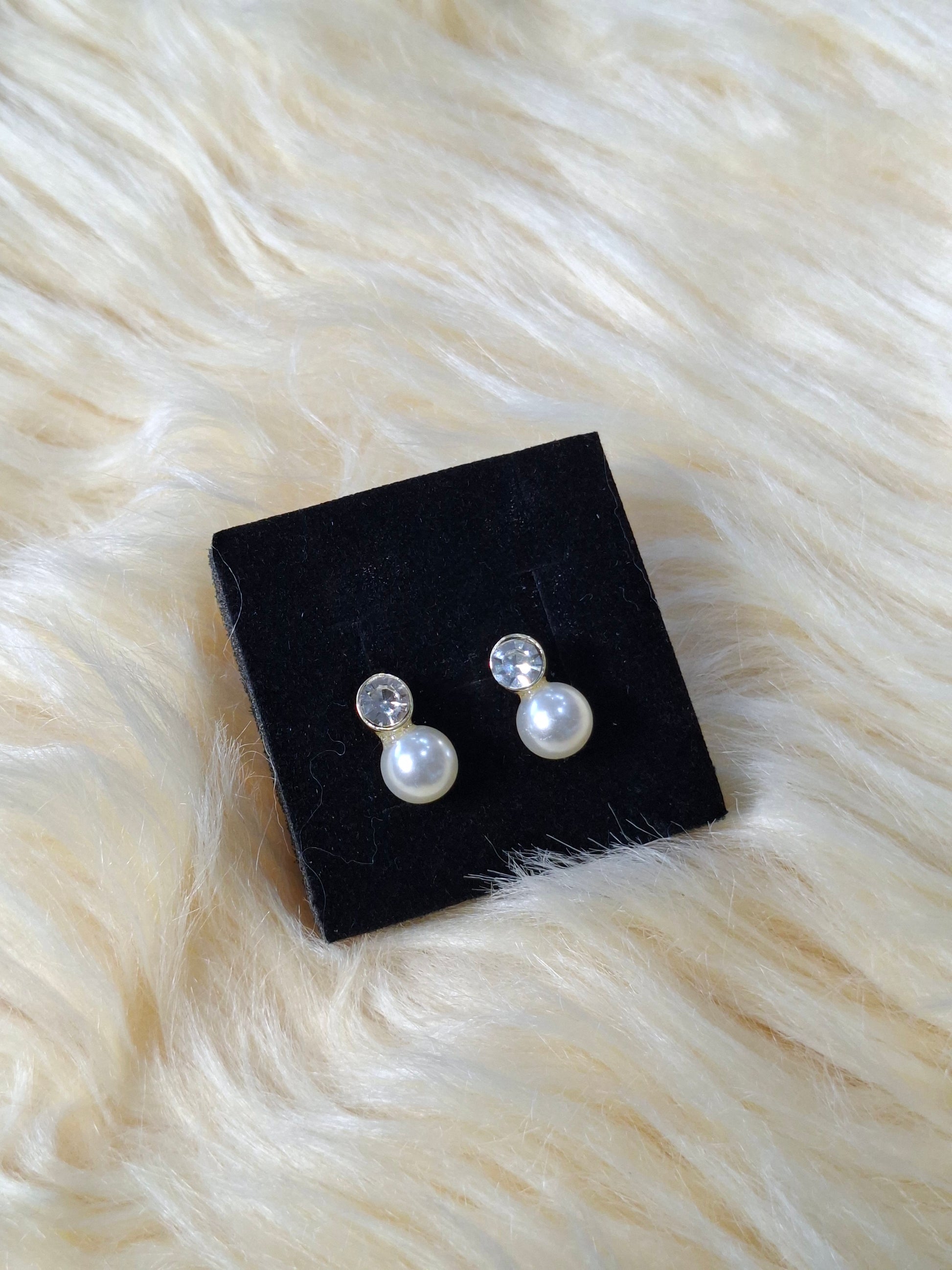 Shop Stoned Pearl Stud Earring for Women at ElsaLagos in Nigeria